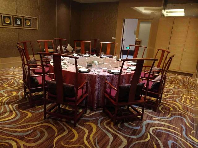 鲁商铂尔曼大酒店餐厅