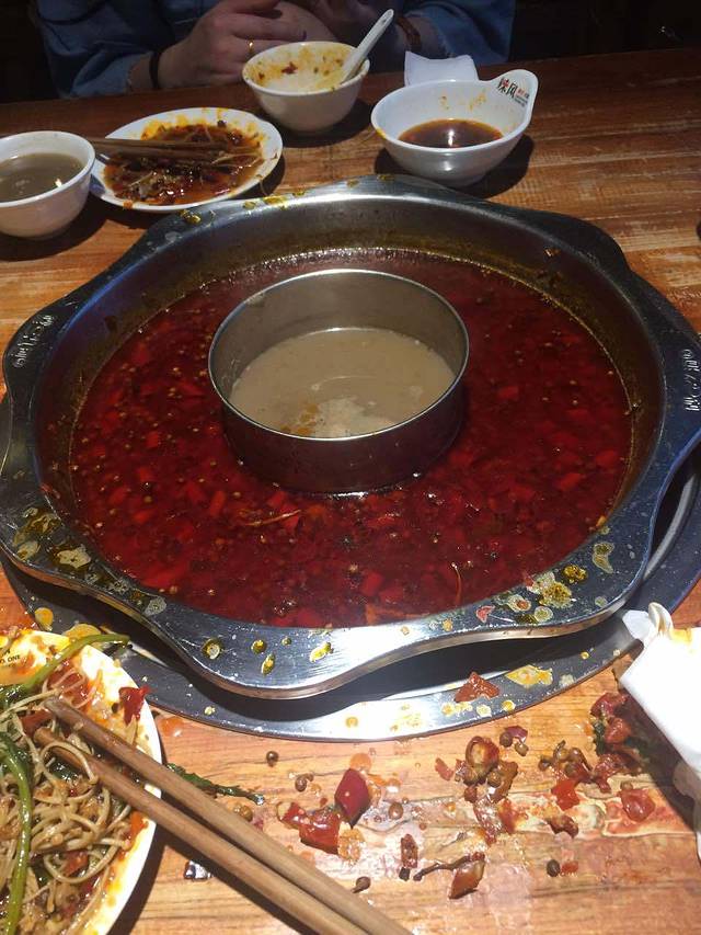 辣风火锅(新郑薛店小板凳店)