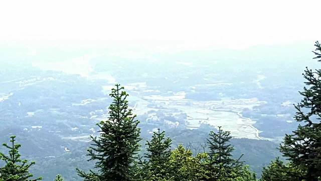 影珠山抗战遗址公园