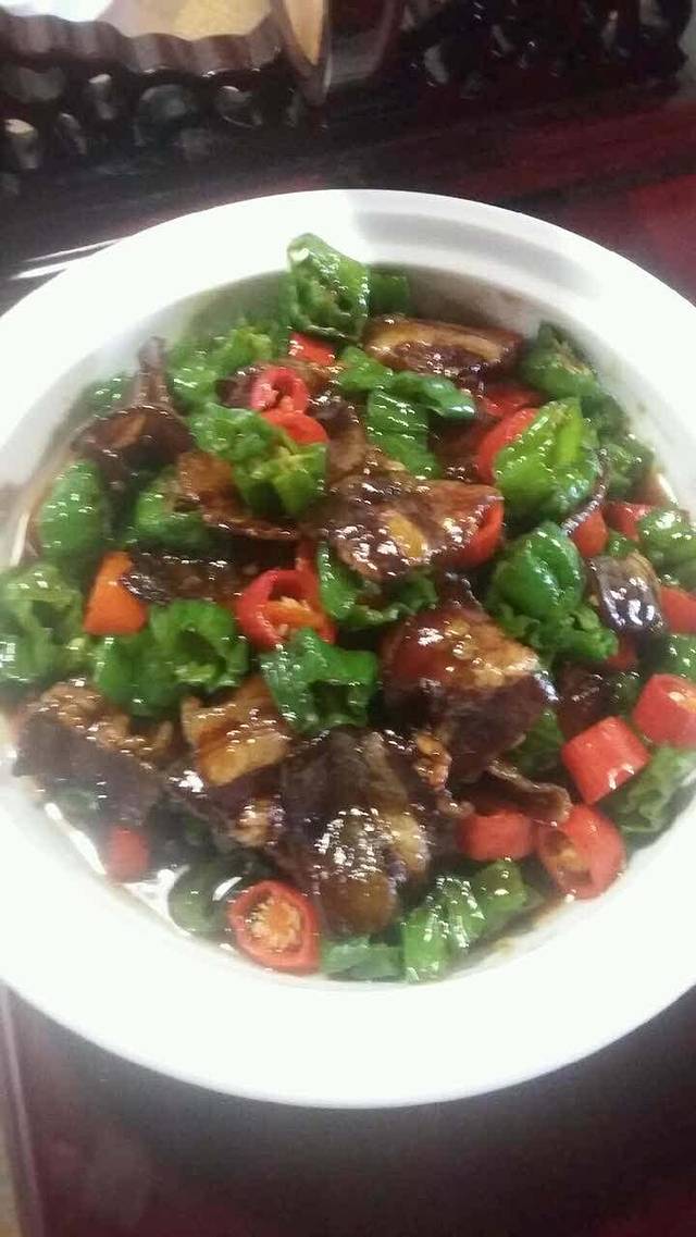 陈一道辣椒炒肉(泉山店)