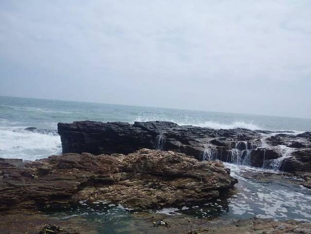 盐洲岛湾仔南海湾沙滩