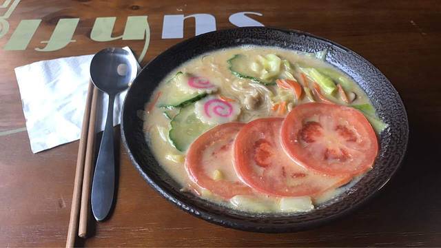 向日葵餐厅酒吧(花园路店)