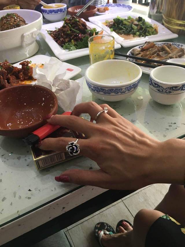 阿瓦山寨(西四路店)