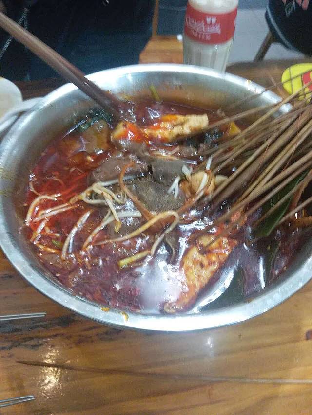 歪串串(花园街出众大厦店)