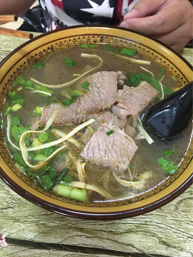 古法传统牛肉汤(太阳山路店)