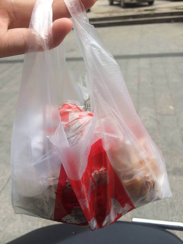 绝味鸭脖(龙州东江路店)