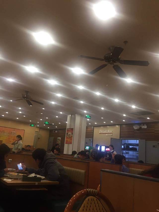 萨莉亚意式餐厅(万达广场松江店)