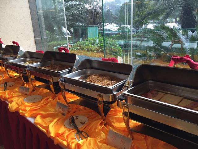 华天大酒店餐厅(南岭大道店)