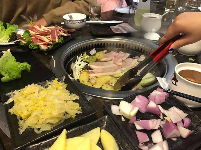 滋滋烤肉(解放路店)