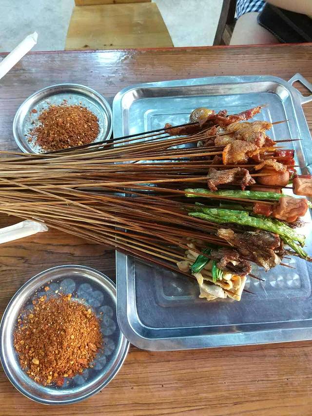 李老三油炸串串香(总店)