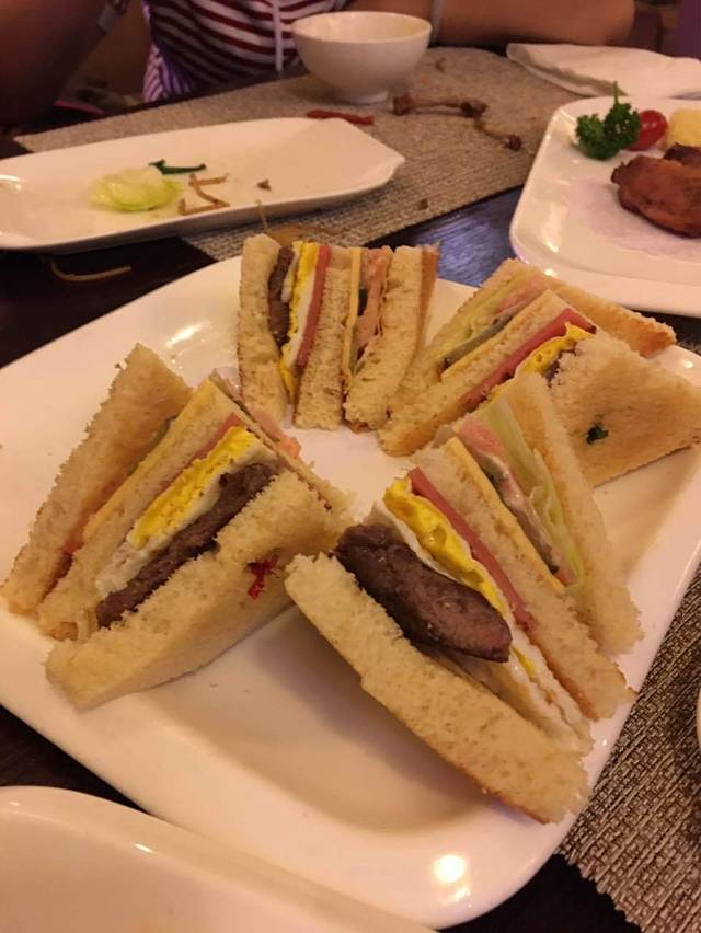 格林小镇西餐厅(南头店)