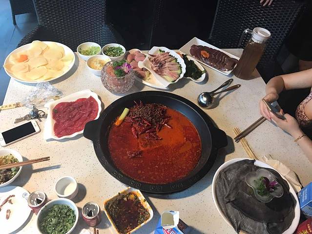 禾家里院园林火锅