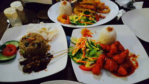 Warung Totemo