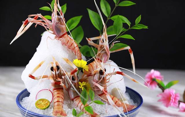 SKYFIN天空之鳍·全江景无国界海鲜料理(解放碑店)