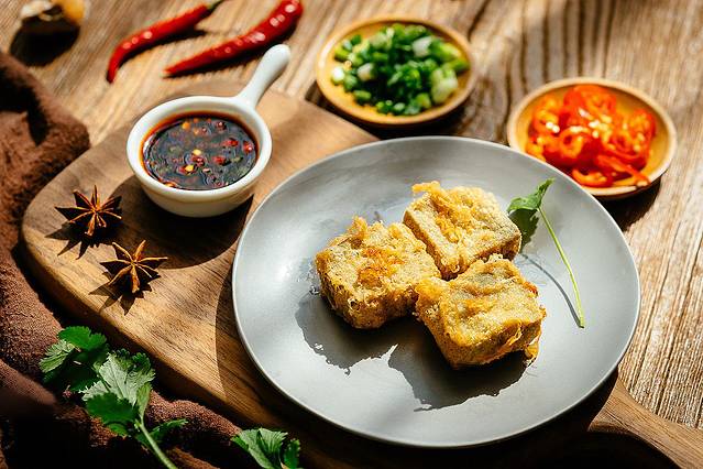 西镇臭豆腐·电烤肉(汶上路店)