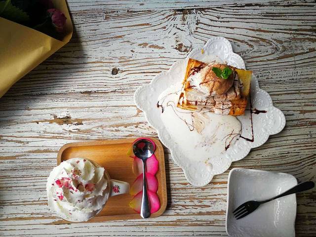 初见鲜花咖啡(酒吧街店)