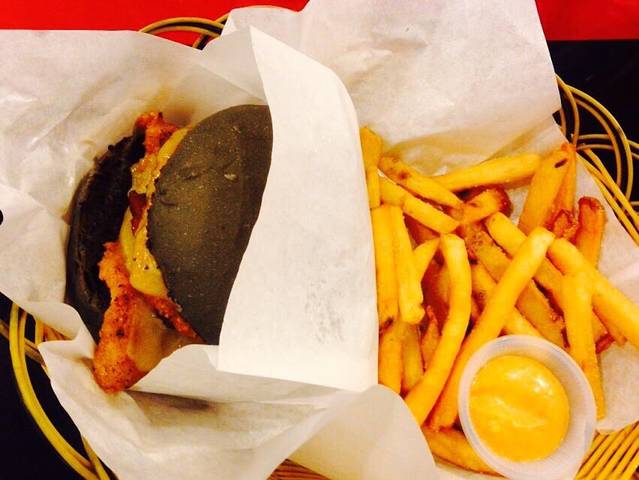 Spade's Burger i-Avenue