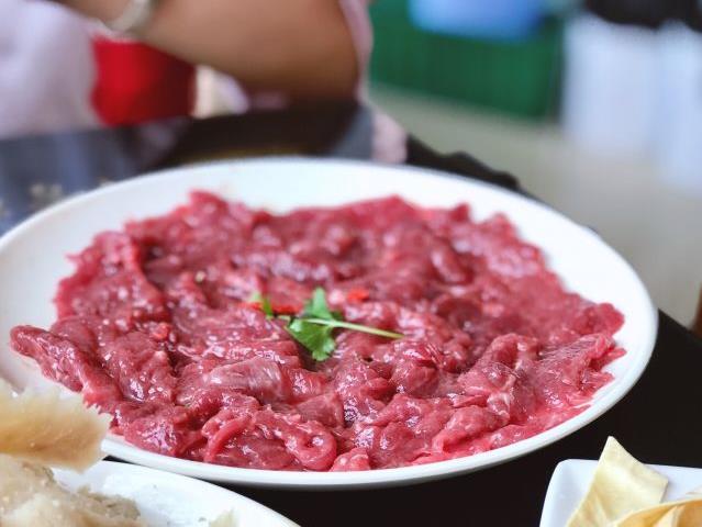 川香红牛杂火锅店
