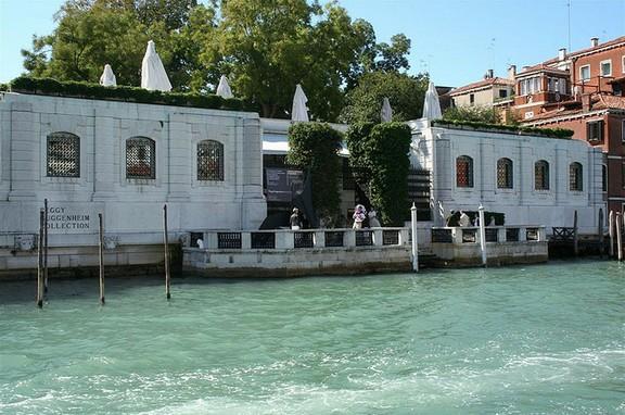 佩姬·古根汉美术馆