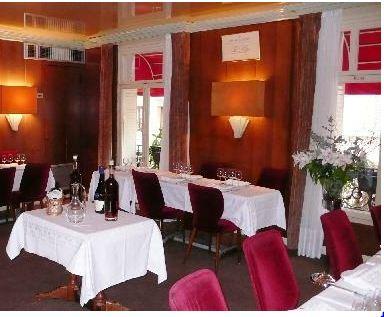 保罗多媒体餐厅