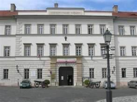 Museum of Military History (Hadtorteneti Muzeum)