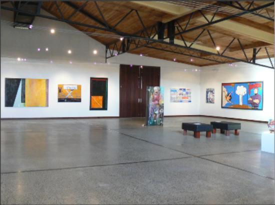 福尔摩斯法庭画廊