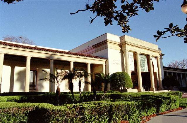 胡志明市美术馆