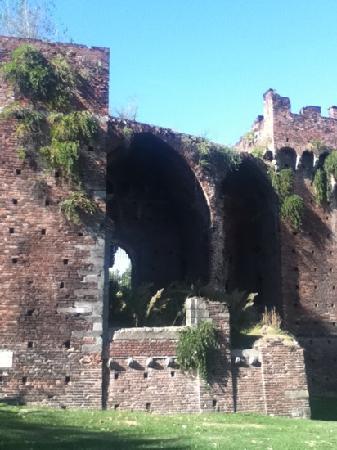 城堡广场（卡斯特罗广场）