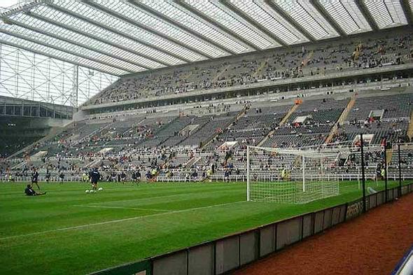 圣詹姆斯公园球场