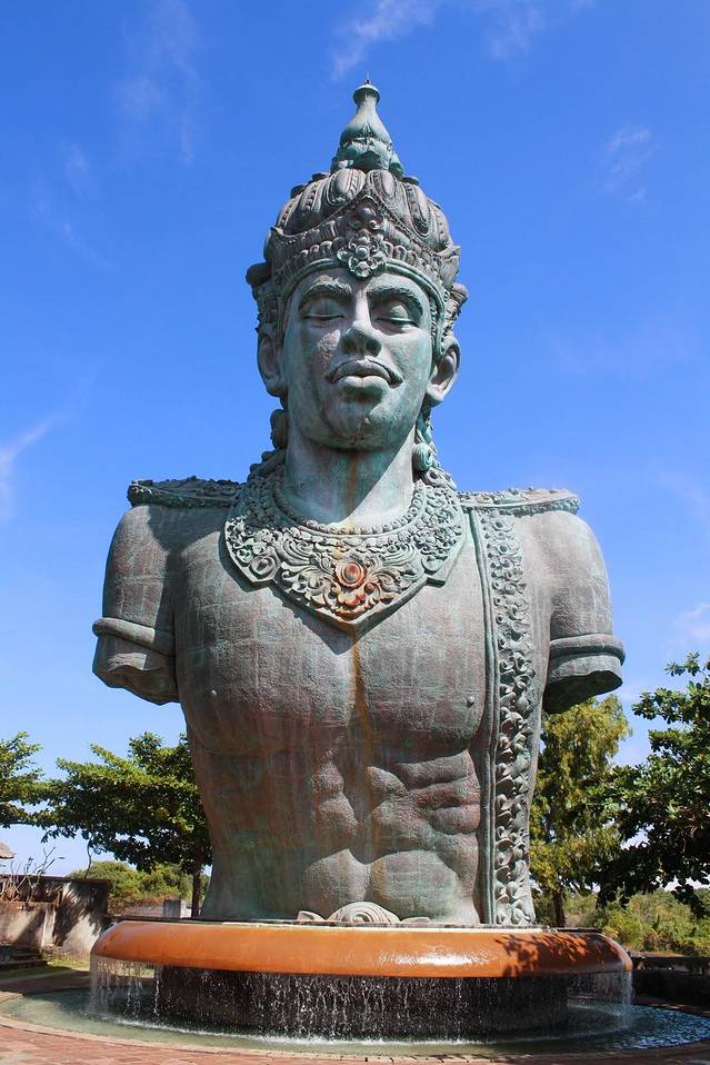 神鹰广场文化公园