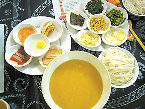 方嗨碗云南蒙自过桥米线(财富中心店)