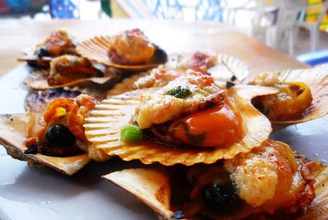 涠洲岛海滩大排档