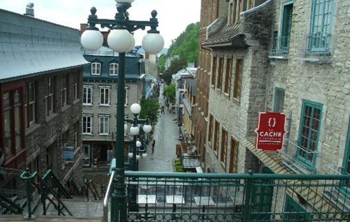 Breakneck Steps(L’Escalier Casse-Cou)