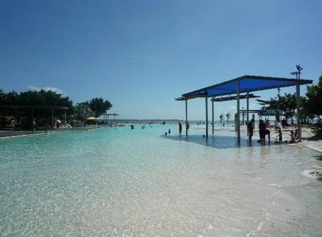 凯恩斯滨道泻湖游泳场