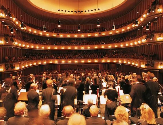 德国莱茵河畔歌剧院