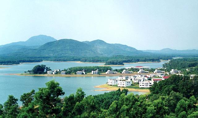 儋州云月湖公园