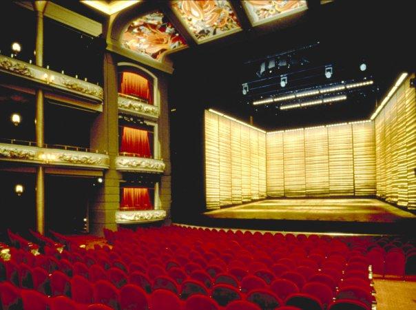 威尔士亲王妃剧院