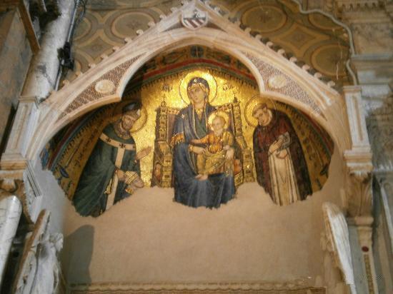 神庙遗址圣母堂