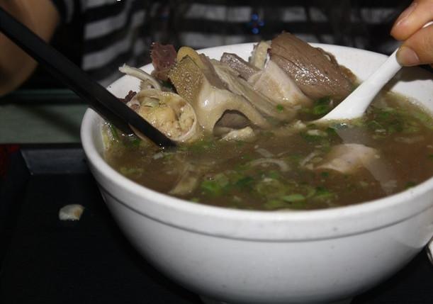 泉儿头杂碎(中石花园店)