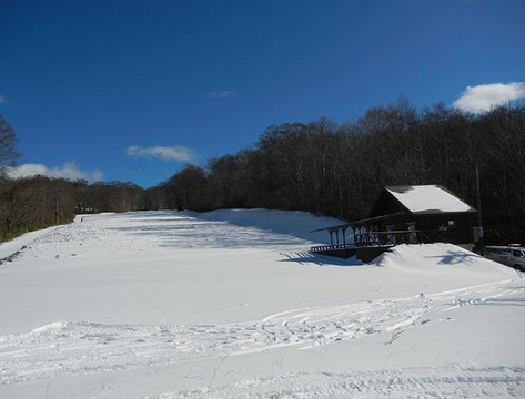 月亮湾滑雪场