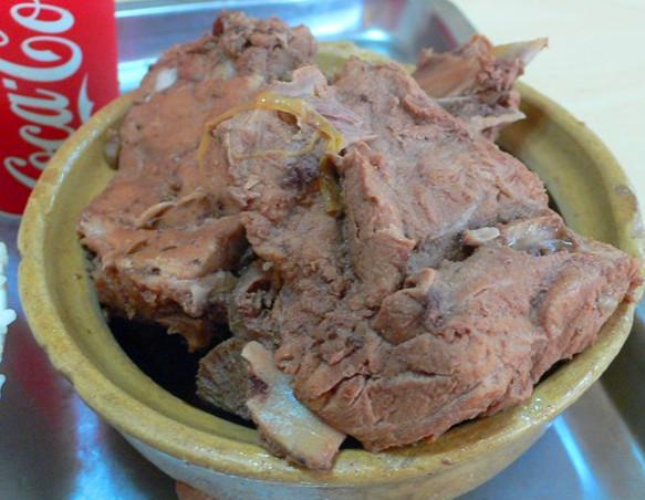 万和春排骨砂锅米饭(台东八路店)