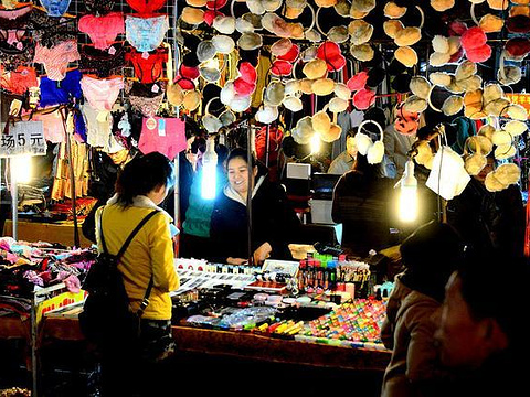 吴山夜市旅游景点图片