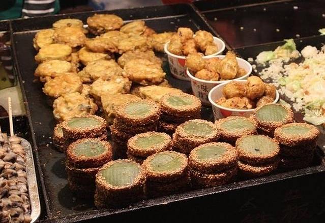 七一街小吃一条街