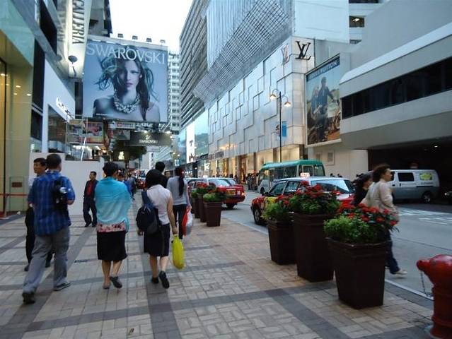 莎莎（弥敦88店）