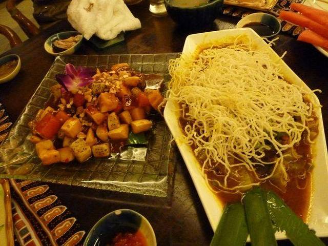 亚龙湾五号度假别墅酒店峇诺东南亚餐厅