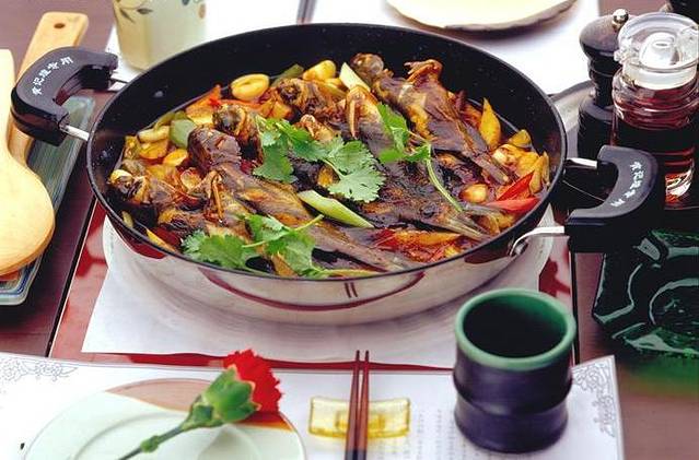 黄记煌三汁焖锅(通渭路店)