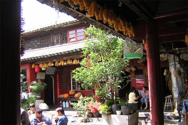 梅子井酒家(大理古城店)