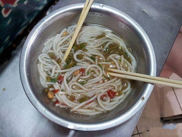 神卤米粉(正阳步行街店)