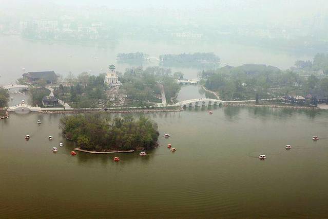 景点详情天塔湖天津广播电视塔,位于天津市河西区聂公桥南