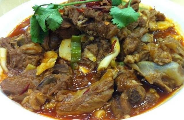 马老六清真餐饮(通渭路总店)